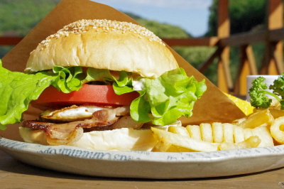 BLT