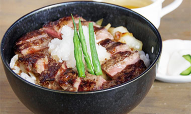ステーキ丼