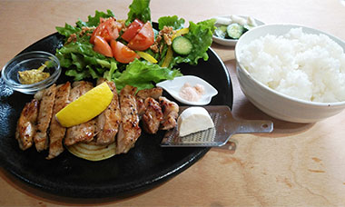 もち豚ステーキ